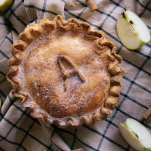 Apple & Cinnamon Pie